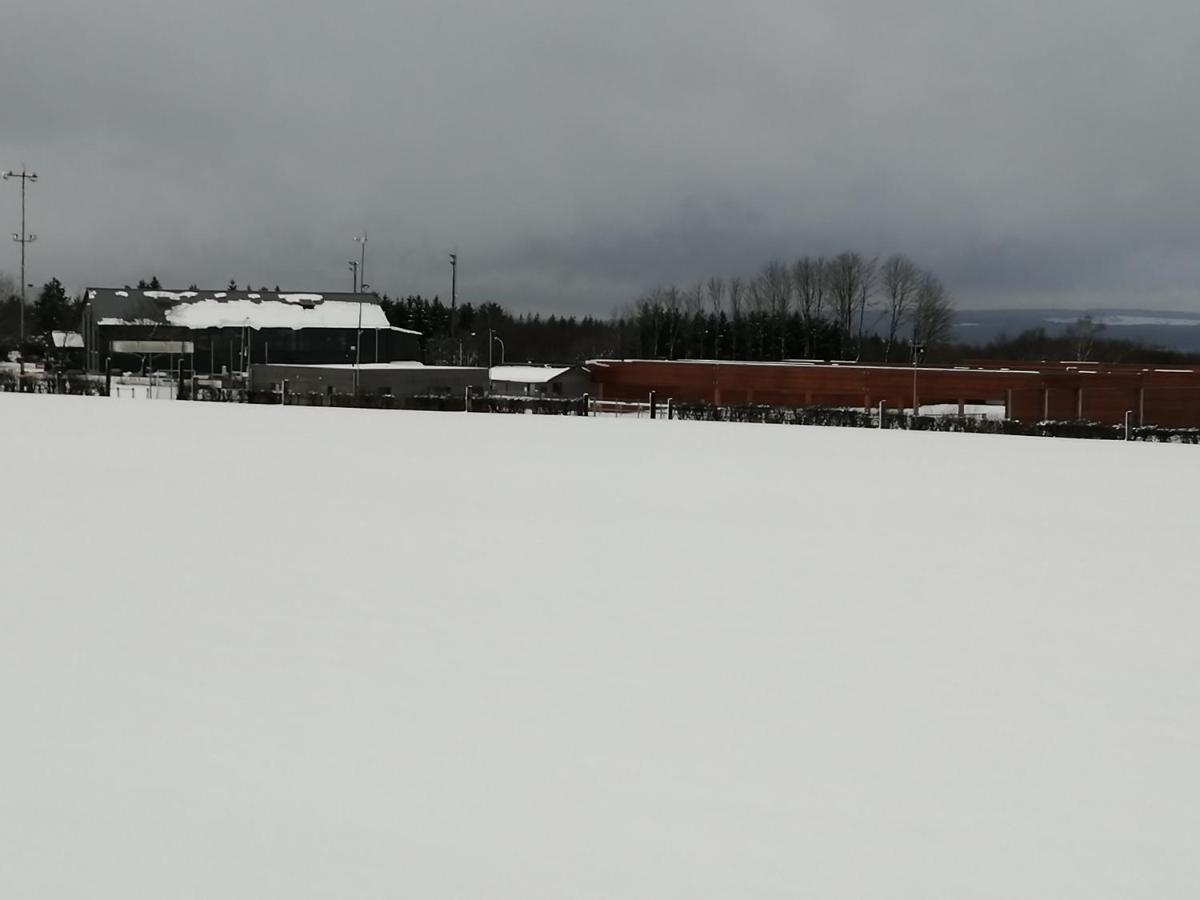 Eifel Lodge Butgenbach Bagian luar foto