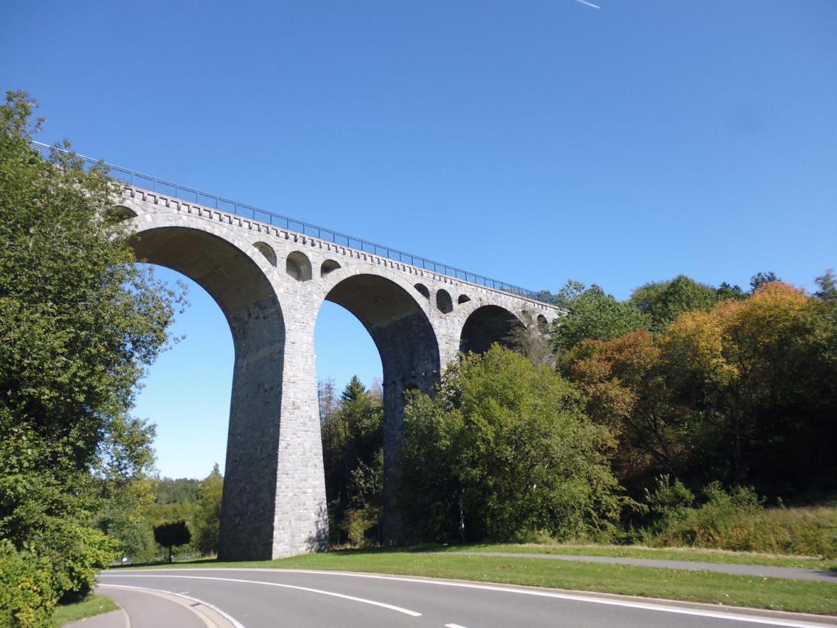 Eifel Lodge Butgenbach Bagian luar foto